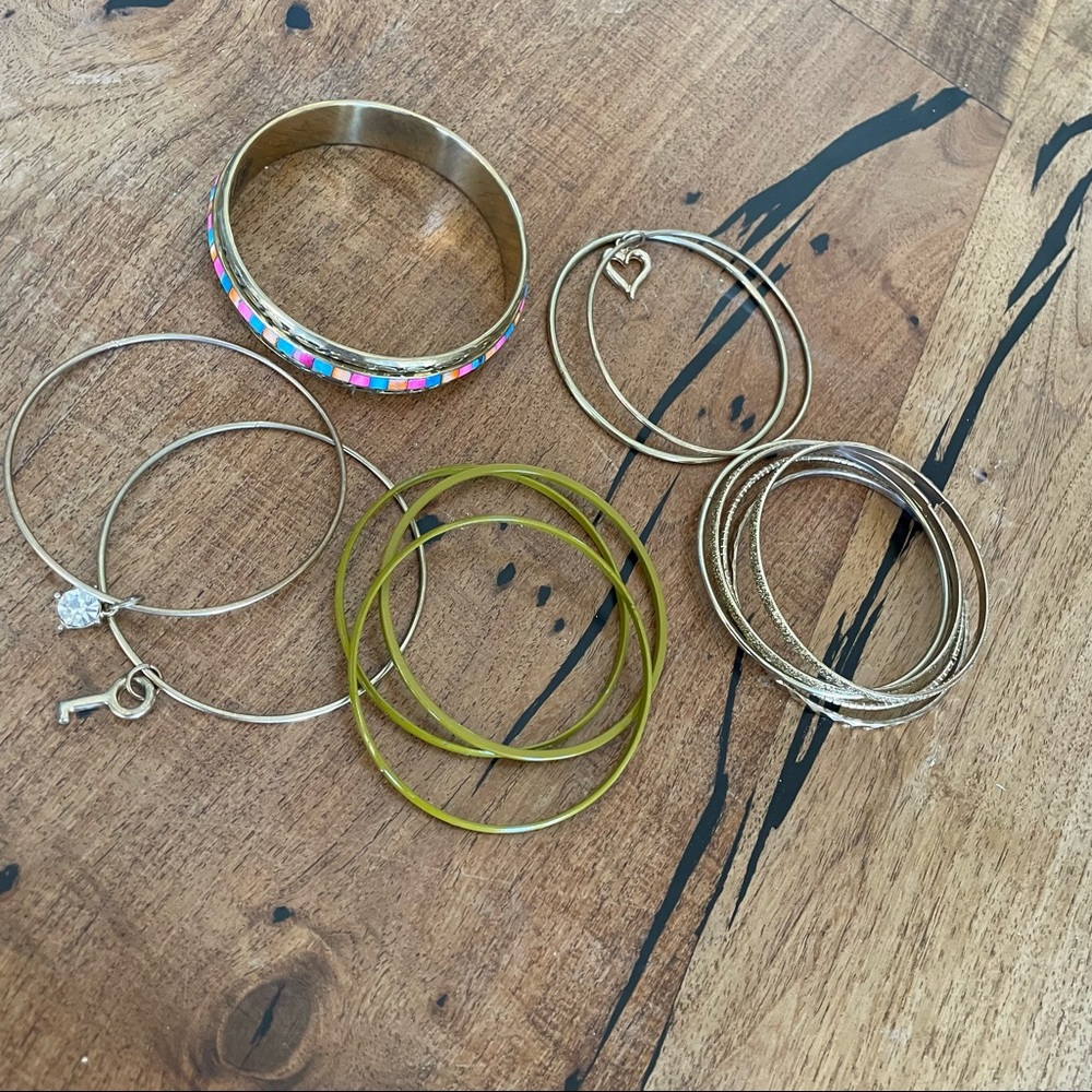 SET OF BANGLES BRACELETS